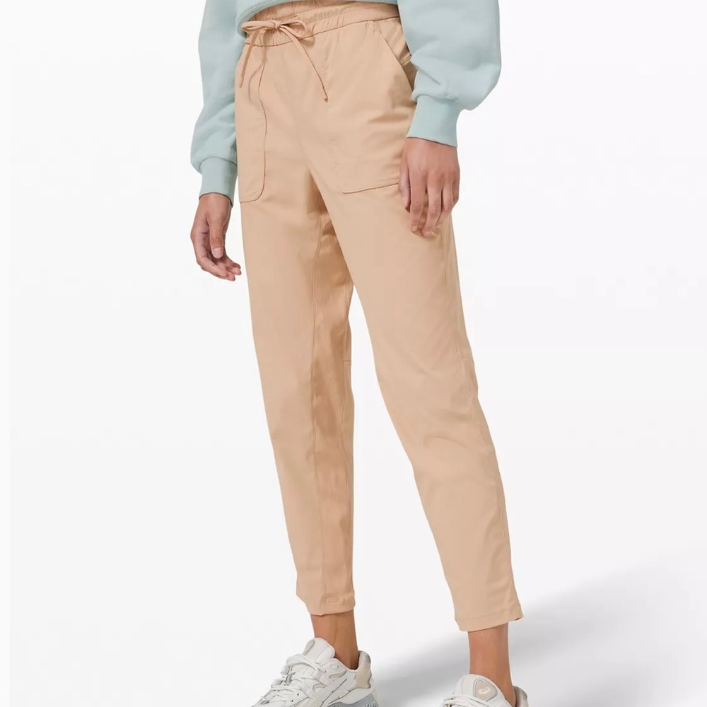 BNWT lululemon “Beyond the Studio Pant Slim”